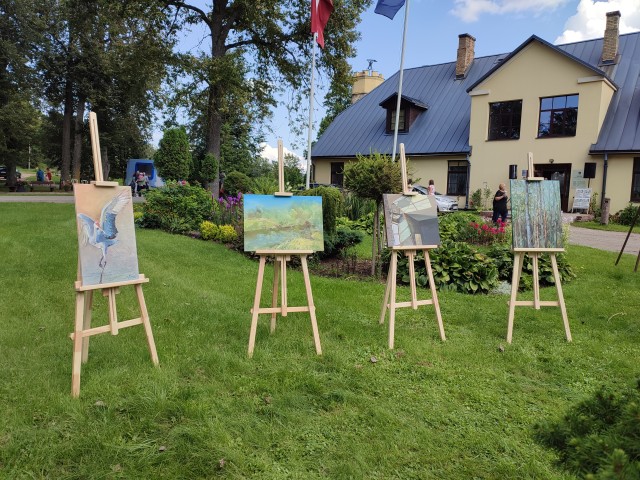 Agneses Briedes brīnišķīgo  gleznu atklāšana 